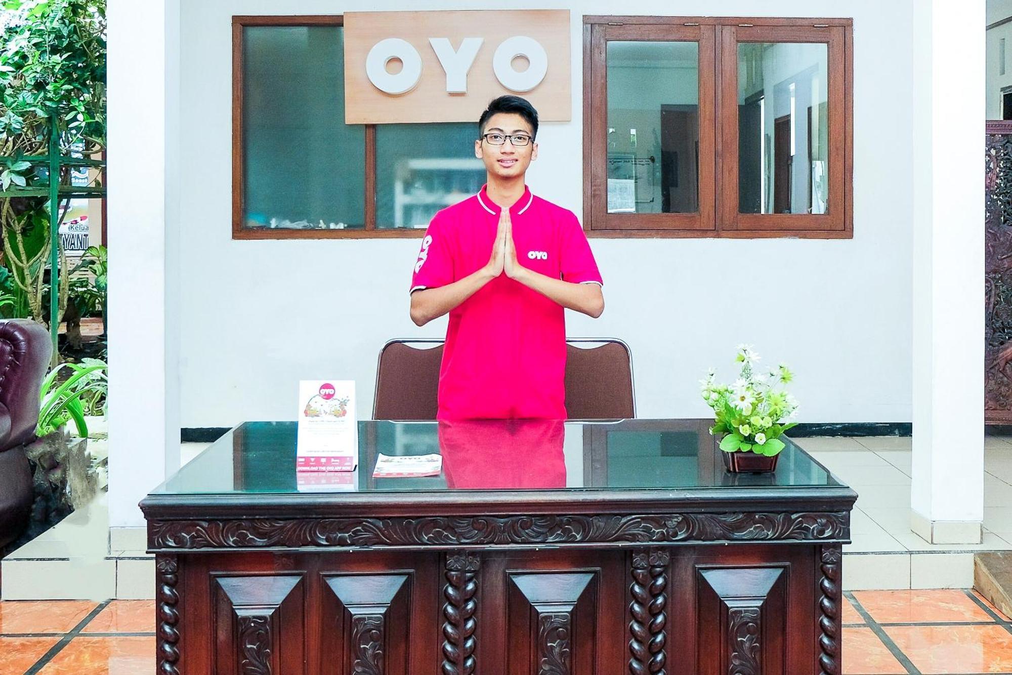 ホテル Oyo 353 ルーシャ ゲスト ハウス シャリア マラン エクステリア 写真